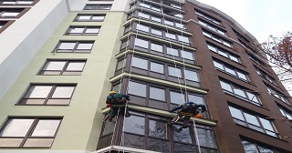 Установка крыши на балкон Краснотурьинск цена от 1017 руб. м/2.